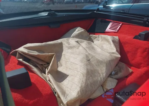 1990 Chevrolet Corvette из США, поврежденный, VIN 1G1YY2383L5107911